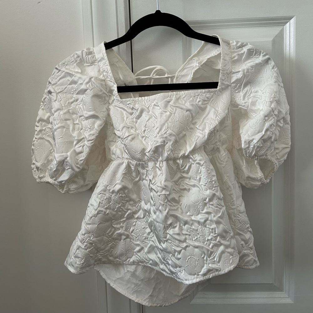 H&M White Top - Size XXS